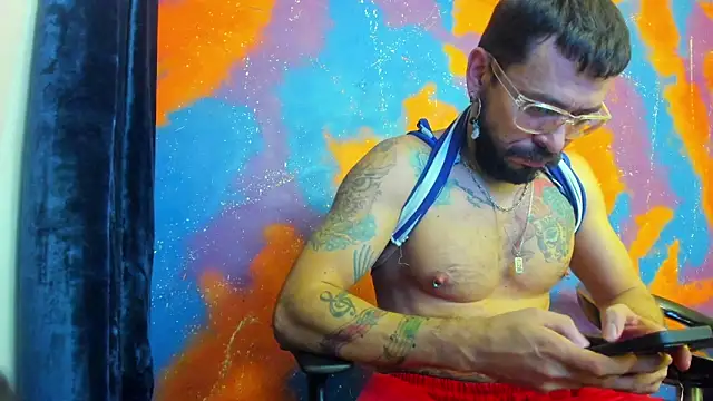 Snapshot of leondevereda chatting on October 9, 2025, 11:05 pm leondevereda online show from October 9, 2025, 11:05 pm