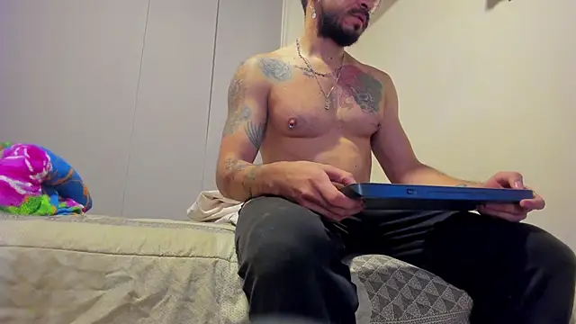 Snapshot of leondevereda chatting on September 26, 2025, 1:23 am leondevereda online show from September 26, 2025, 1:23 am