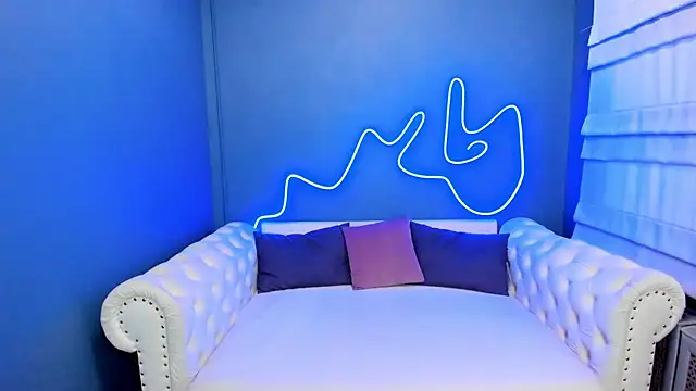 rock n roxy online show from September 9, 2025, 1:16 am