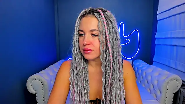 rock n roxy online show from October 6, 2025, 1:18 am