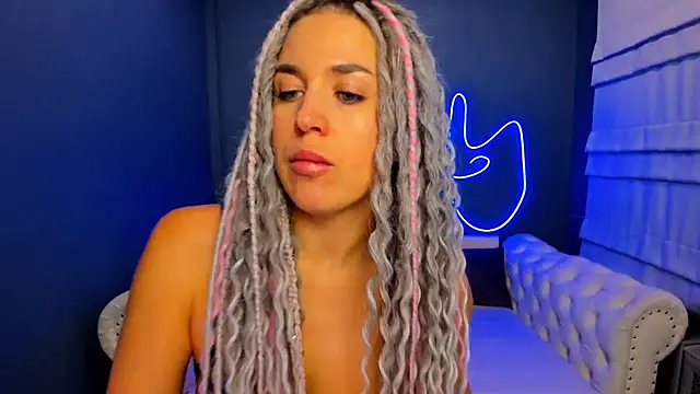 rock n roxy online show from October 11, 2025, 1:17 am