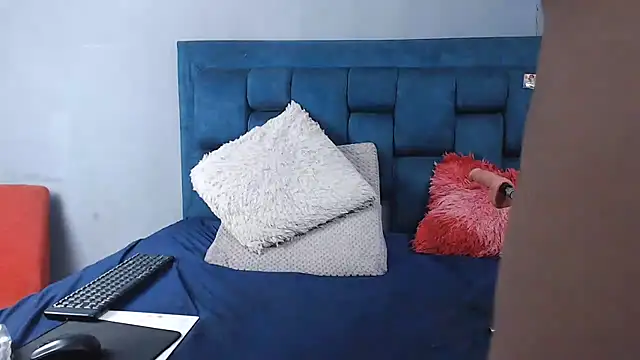GabySteven online show from August 1, 2026, 8:56 am