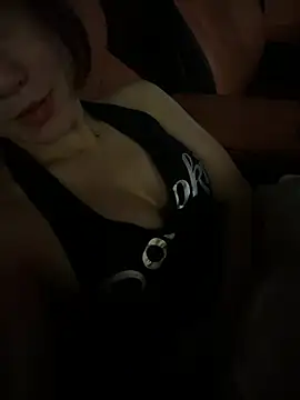 Krismil3 online show from June 27, 2026, 12:22 pm