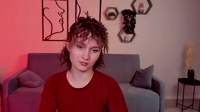 BritnieCute online show from February 2, 2026, 6:56 am