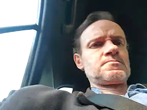 big8dall online show from November 3, 2025, 2:31 pm