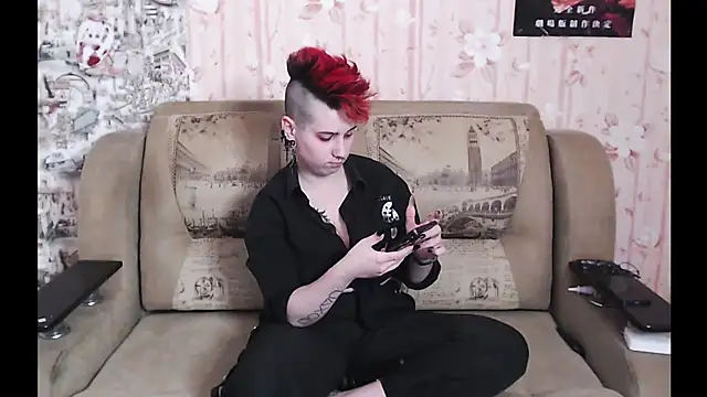 Miya Wey  online show from May 9, 2026, 10:24 pm