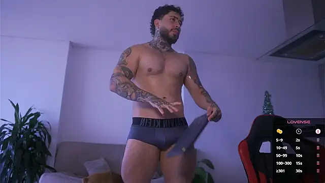 LeoSalvatore  online show from February 22, 2026, 10:55 pm