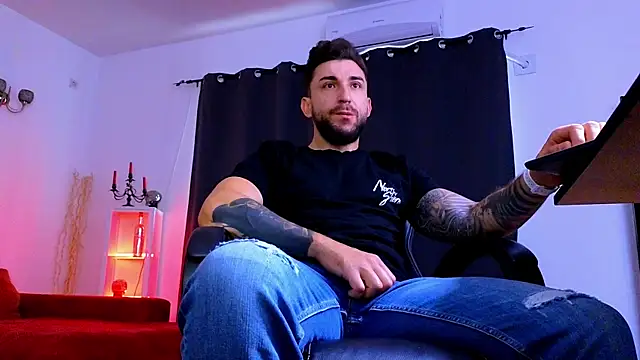 MightyAaron66 online show from July 12, 2026, 3:18 am