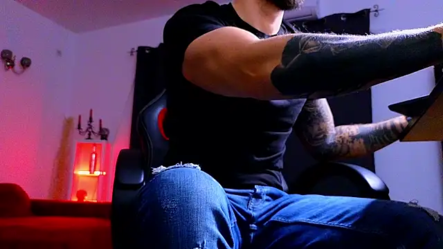 MightyAaron66 online show from October 3, 2025, 2:48 am