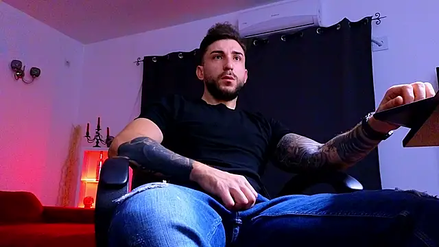 MightyAaron66 online show from November 13, 2025, 4:49 am