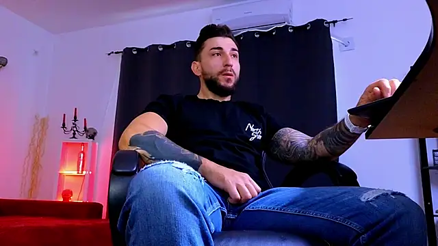 MightyAaron66 online show from July 13, 2026, 3:28 am