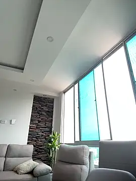 cuteluci  online show from September 12, 2025, 2:17 pm