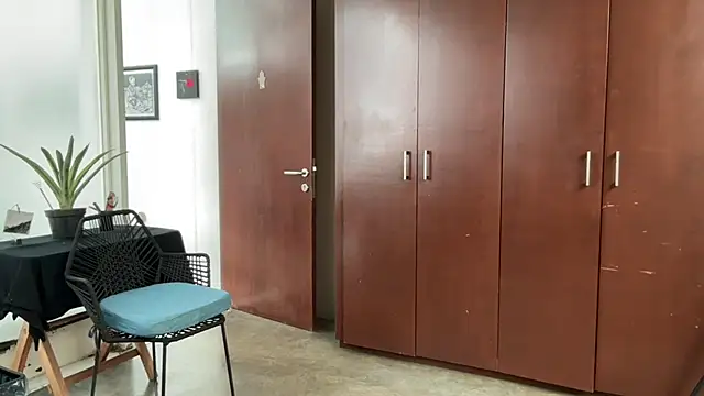 alanan881 online show from May 15, 2026, 4:49 pm