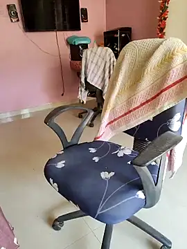 samitasharma online show from December 15, 2025, 4:51 am