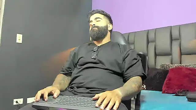 Lyon vach online show from February 11, 2026, 3:06 am