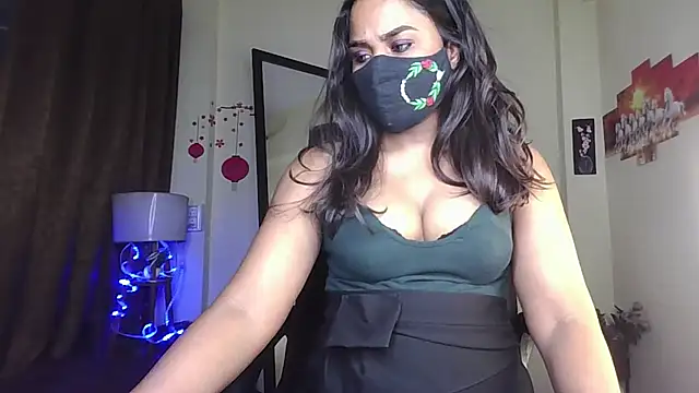 Snapshot of Black-Pearll chatting on March 5, 2026, 12:24 pm Black-Pearll online show from March 5, 2026, 12:24 pm