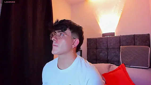 nolan twink1 online show from October 8, 2025, 2:24 am