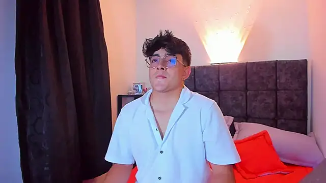 nolan twink1 online show from October 6, 2025, 11:38 pm