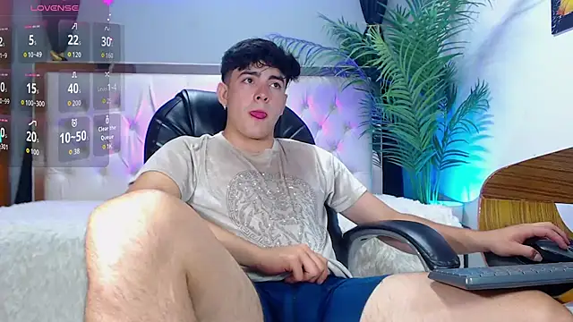 nolan twink1 online show from September 11, 2025, 6:19 pm