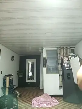 LaurenWelly  online show from November 24, 2025, 9:53 am