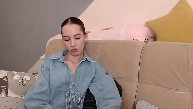 AmbrielHailey online show from July 11, 2026, 12:05 pm