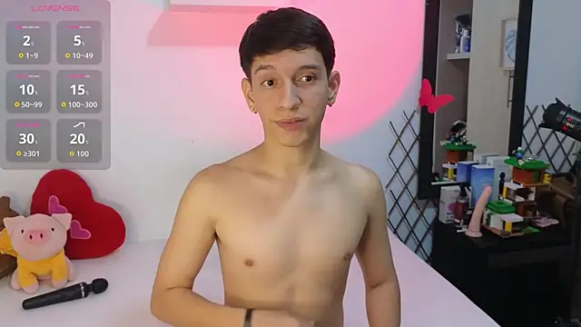 milky  boy  online show from September 30, 2025, 4:40 am