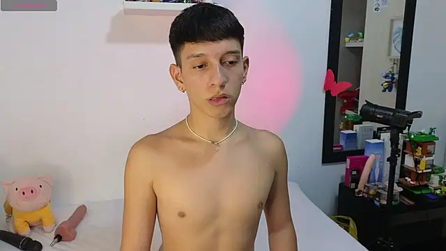 milky  boy  online show from May 10, 2026, 11:50 pm