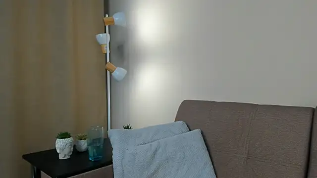 EdithHaskell online show from February 7, 2025, 4:56 pm