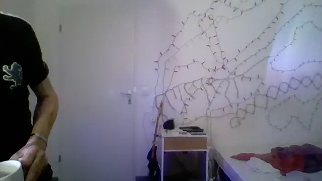 brunoguunot online show from December 26, 2024, 7:16 pm