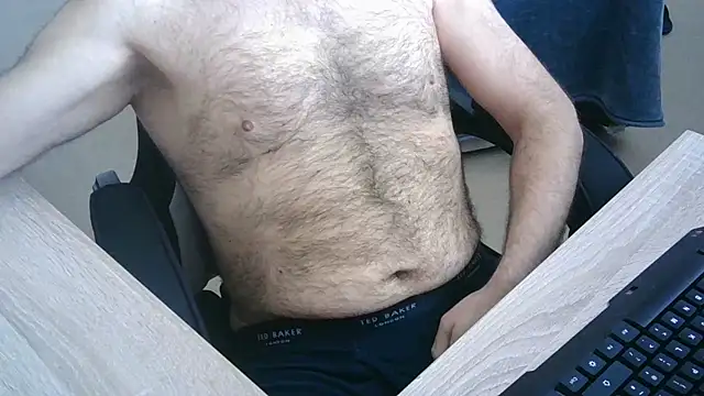 Snapshot of zebymasry chatting on October 13, 2025, 10:39 am zebymasry online show from October 13, 2025, 10:39 am