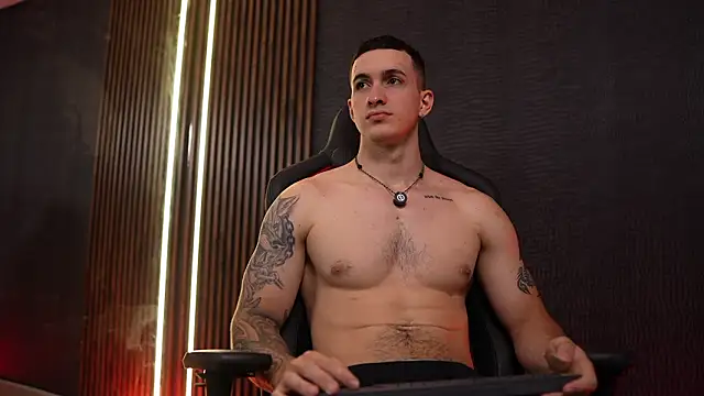 JacksonOlsenn online show from March 12, 2026, 8:35 pm