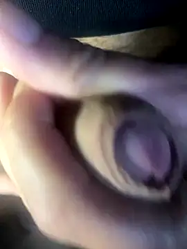 Snapshot of falloso77 chatting on December 4, 2024, 3:15 pm falloso77 online show from December 4, 2024, 3:15 pm