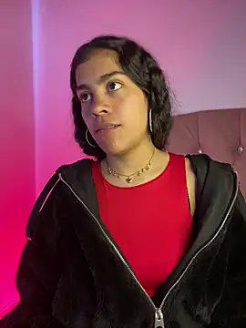 NINA 18 YEARS online show from September 19, 2025, 8:46 pm