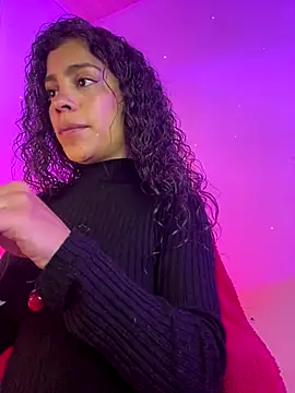 NINA 18 YEARS online show from December 14, 2025, 9:53 pm