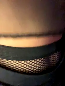 NINA 18 YEARS online show from September 29, 2025, 9:53 pm