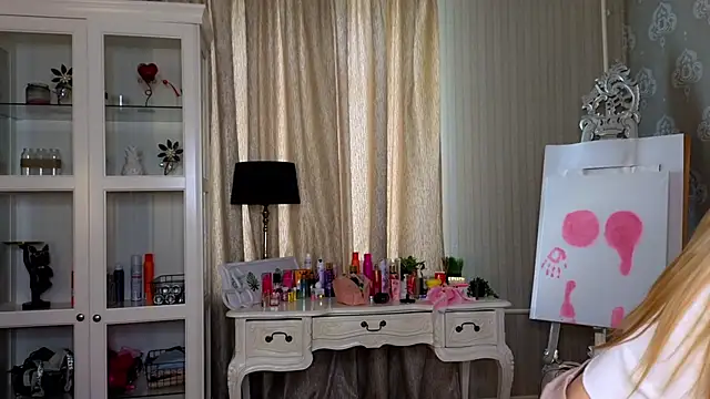 Snapshot of AnneFoxy chatting on March 20, 2026, 7:20 am AnneFoxy online show from March 20, 2026, 7:20 am