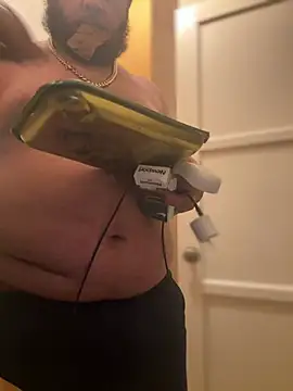 Snapshot of fatboyjayohh126 chatting on February 21, 2026, 1:29 am fatboyjayohh126 online show from February 21, 2026, 1:29 am