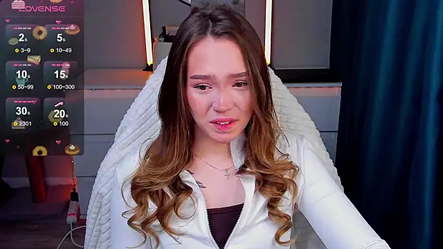 Evia r0se online show from March 13, 2026, 10:31 am