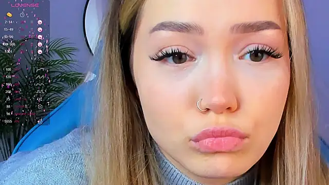 Evia r0se online show from January 5, 2025, 8:00 am