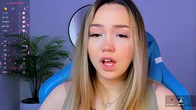 Evia r0se online show from January 5, 2025, 4:58 am