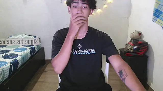 Snapshot of jake_willianss chatting on December 18, 2024, 5:37 am jake willianss online show from December 18, 2024, 5:37 am