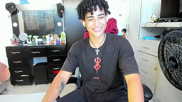 Snapshot of jake_willianss chatting on June 13, 2026, 7:23 pm jake willianss online show from June 13, 2026, 7:23 pm