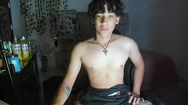 Snapshot of jake_willianss chatting on December 19, 2025, 11:18 pm jake willianss online show from December 19, 2025, 11:18 pm