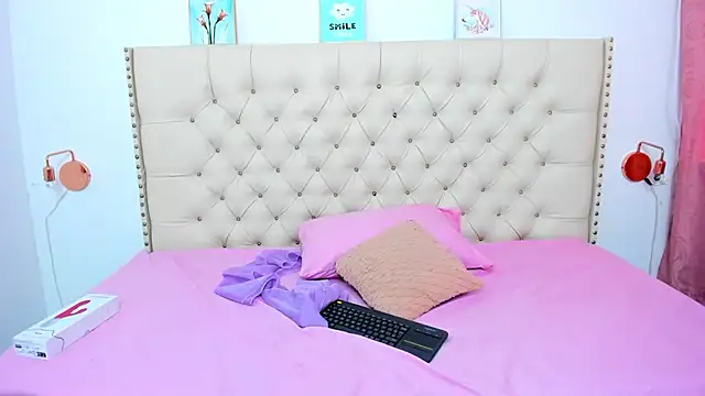 Kim Eli online show from January 24, 2025, 8:53 pm