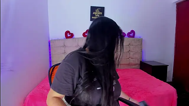 Catherine summer1 online show from November 18, 2025, 9:07 pm