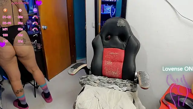 peanut tangerine online show from October 5, 2025, 10:22 pm