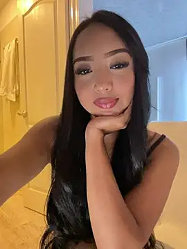 SOPHIACANDY19  online show from July 23, 2026, 12:24 am