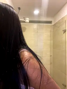 SOPHIACANDY19  online show from November 5, 2025, 11:08 pm