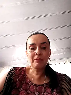 Samantha Sullivan  online show from December 16, 2025, 9:41 pm