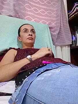 Samantha Sullivan  online show from March 4, 2026, 10:06 pm